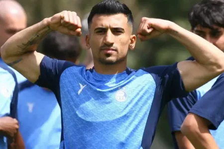 با احتیاط در دفاع و حضور یک مهاجم نوک ترکیب احتمالی استقلال: آخرین فرصت برای برد!