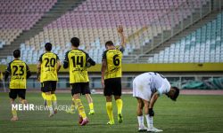 محبی ناجی محرم شد/ بازگشت سپاهان به کورس مدعیان