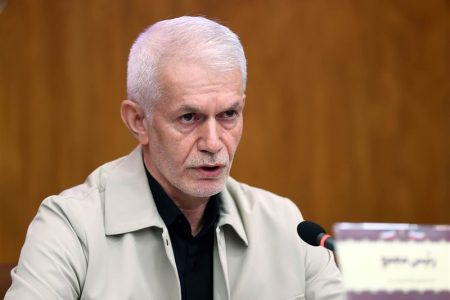 اسبقیان: اهتزاز پرچم ایران در قلب کالیفرنیا افتخار است